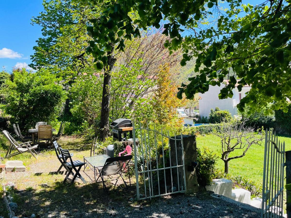 Les Glycines, Charmant Studio Au Calme Dans Batisse De Maitre Proche Du Centre Ville Parking Gratuit Digne-les-Bains Exterior foto